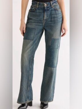 GOOD AMERICAN Distressed Light Blue Women's Jeans (The Khloe Jean)